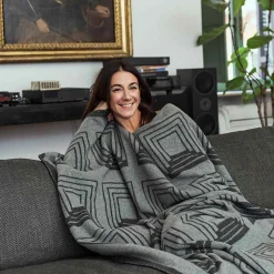 Online Pantheon Cashmere Blanket - Grey Bedroom