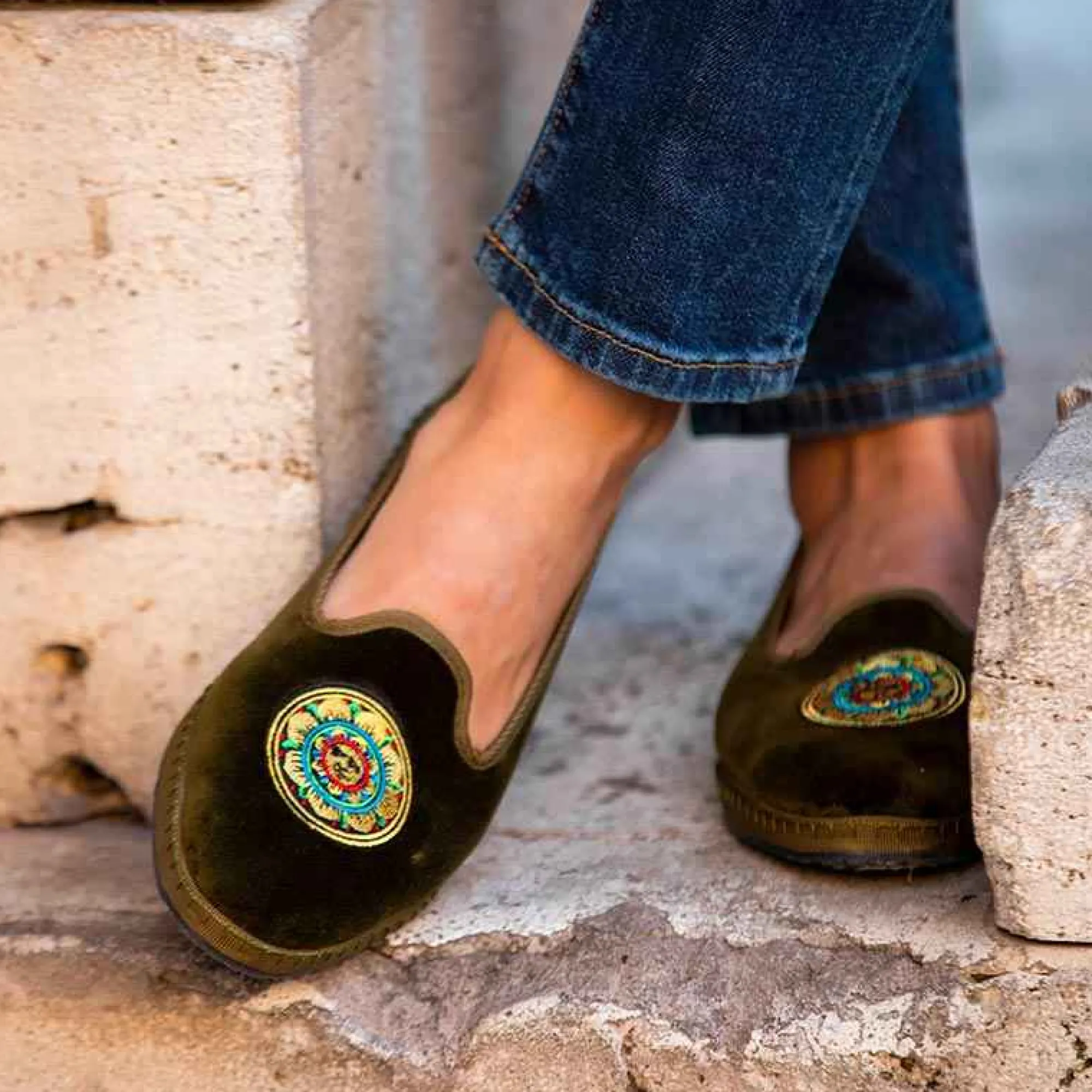 Clearance X Allagiulia Green Velvet Loafers With Embroidery For Men