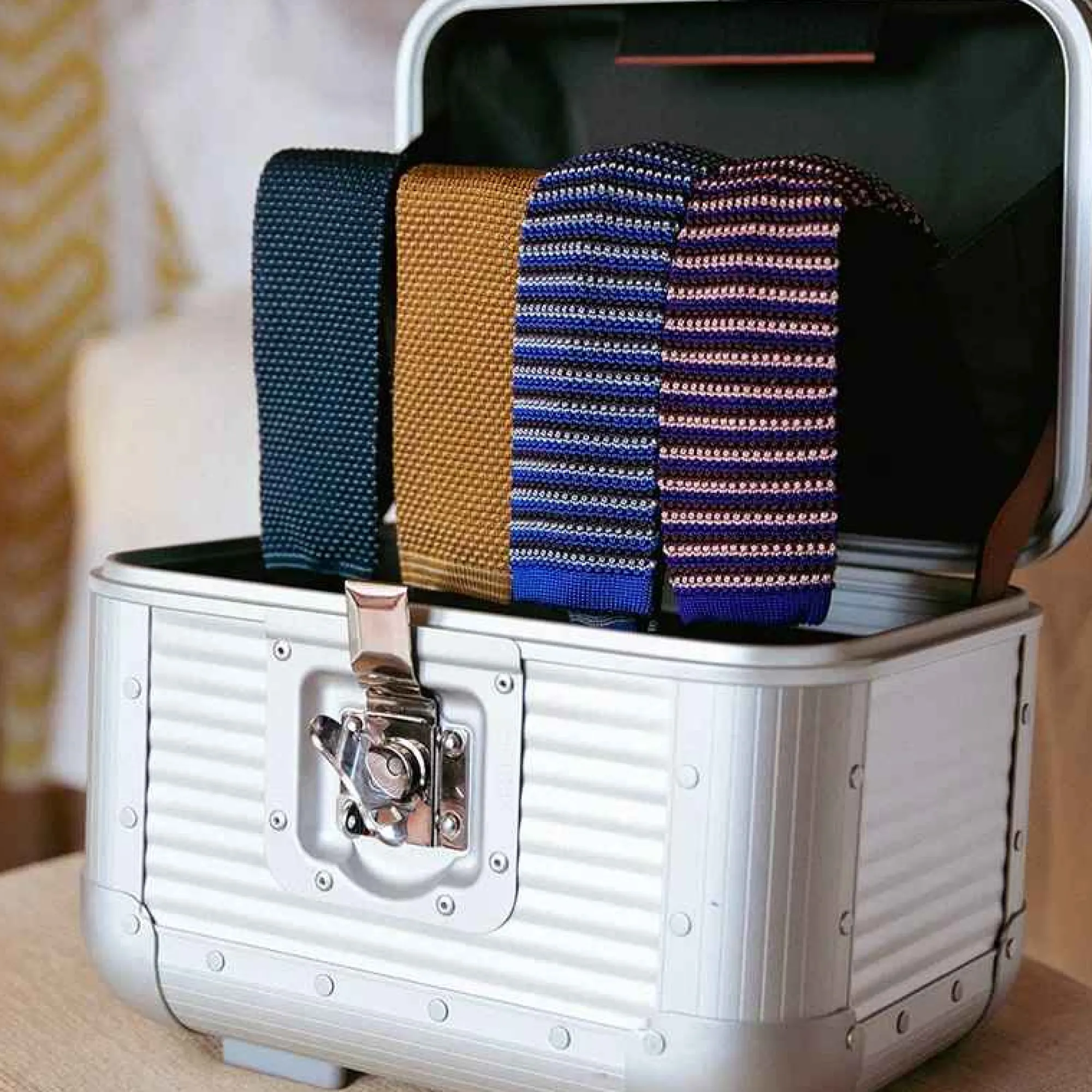 Outlet X Schostal Polka Dot Knitted Silk Tie - Dark Green For Men